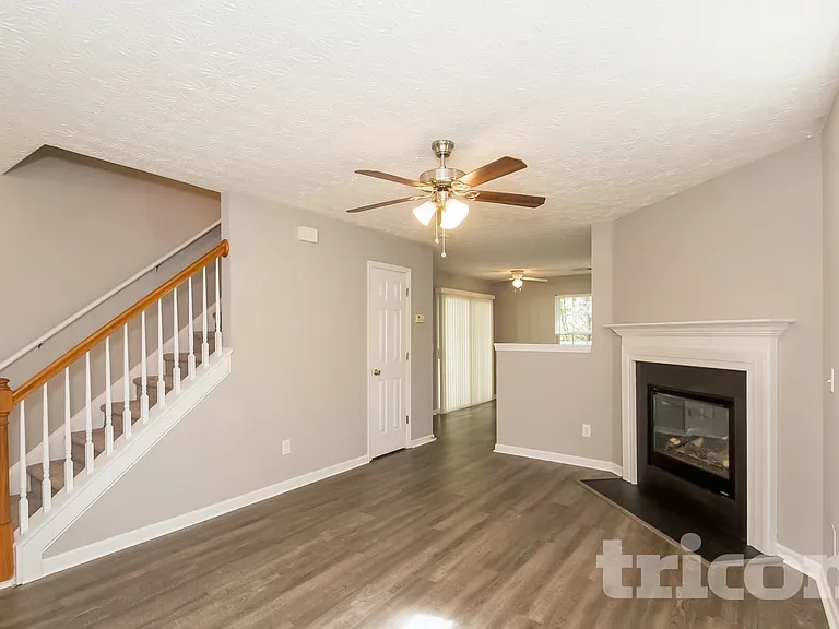 130 Silver Fox Trl — Photo 2