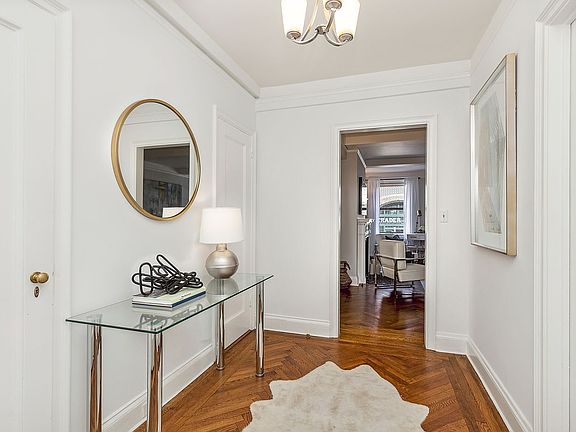 4th image of 400 E 59th St APT 2D