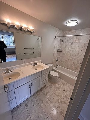 5th image of 323 W 96th St Ph 6