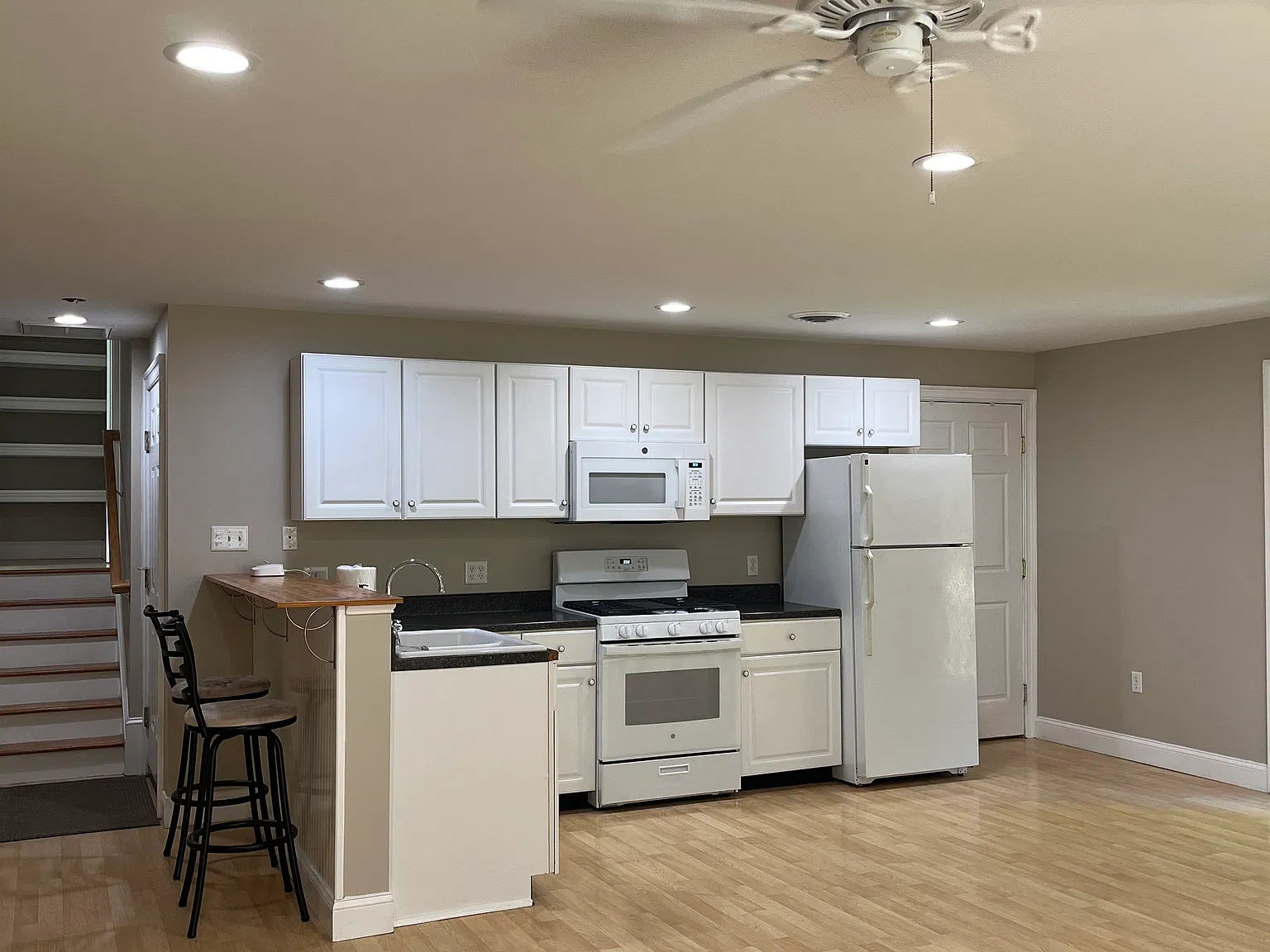 Hahns Ln, Toms Brook — Photo 1