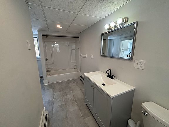 5th image of 11 Pearl Ln #1