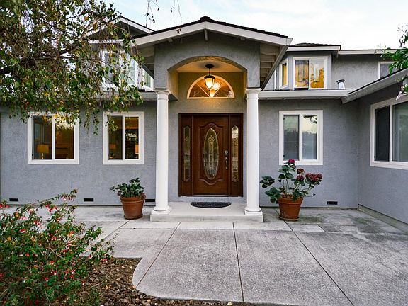 4th image of 4218 Manzanita Dr