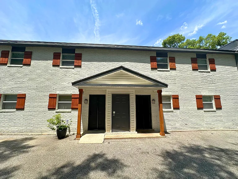 1404 Saint Stephens Rd #F — Photo 7