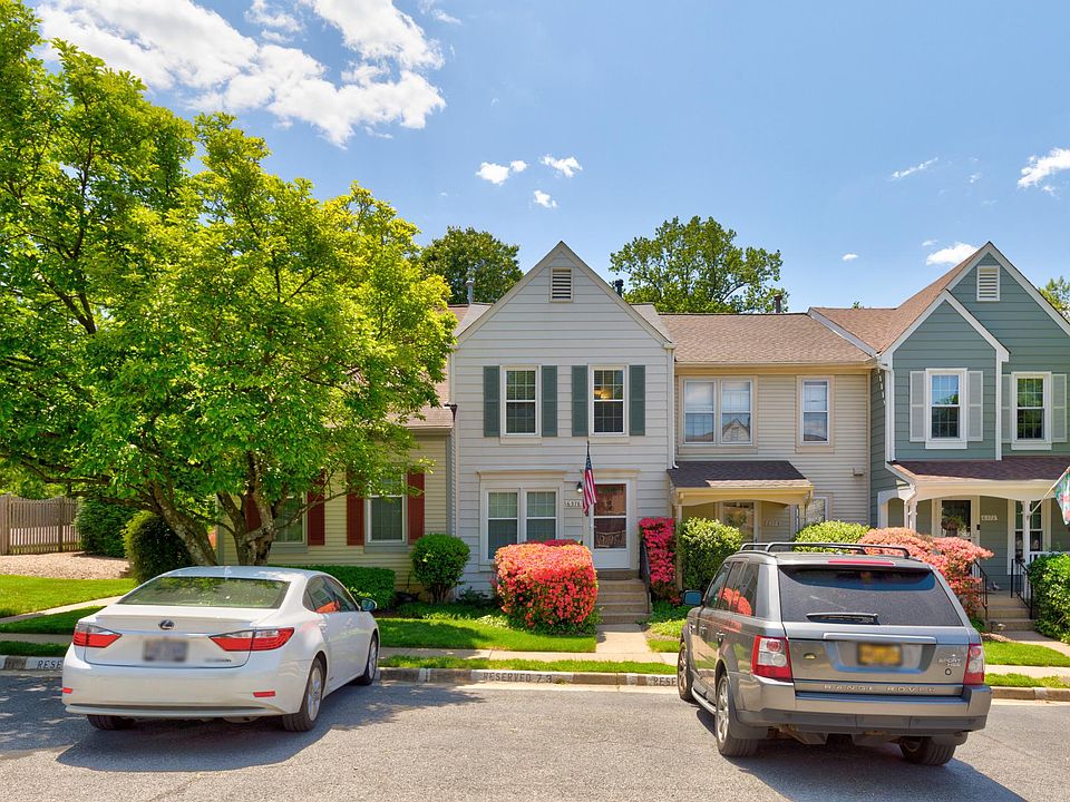 1st image of 6376 Chimney Wood Ct