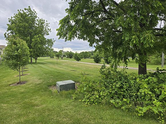4th image of 7716 Creek Bnd #2