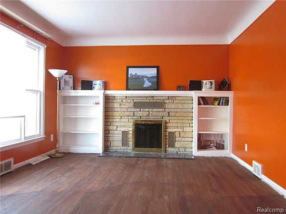 2nd image of 15338 Deerfield Ave