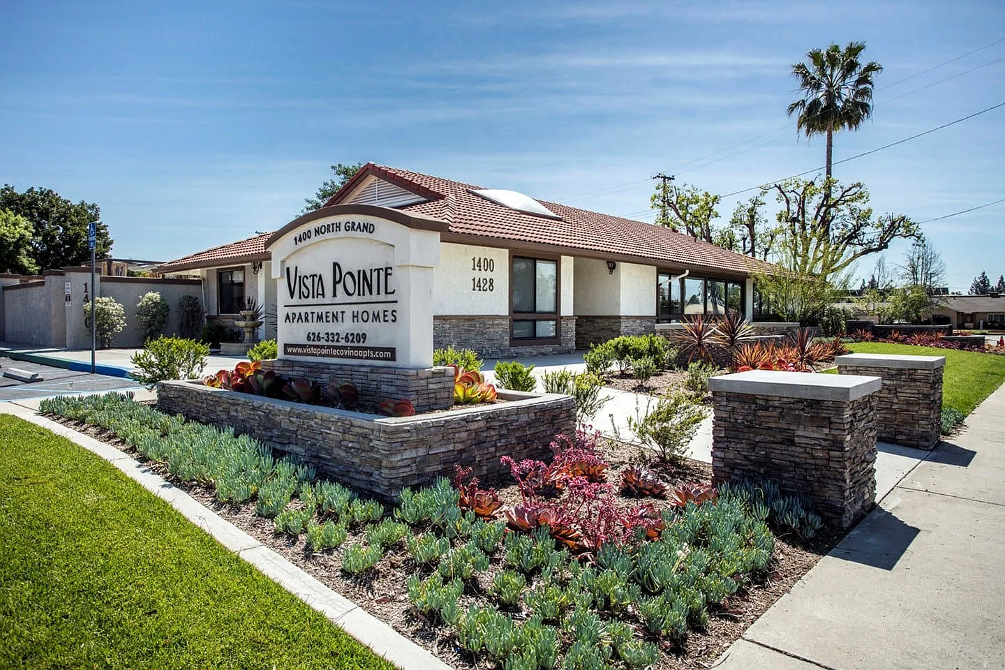 Vista Pointe — Photo 1