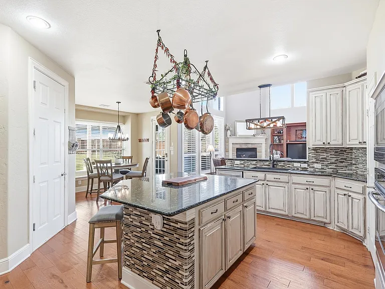 841 Wind Brook Ln — Photo 12