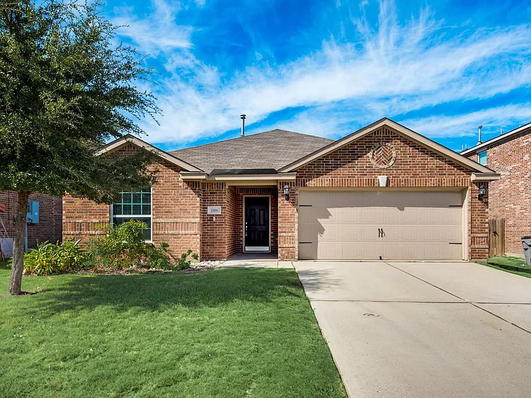 2106 Bluebell Dr — Photo 11