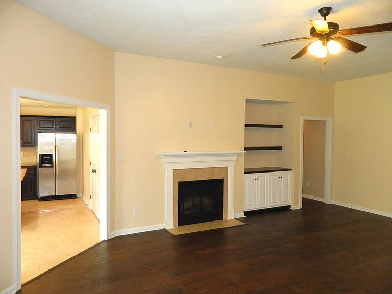 498 Sebastian Dr — Photo 26
