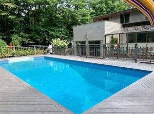 34 Rolling Hill Ct E, Sag Harbor, NY 11963