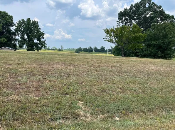 7 Petty Davis Rd, Scottsville, KY 42164