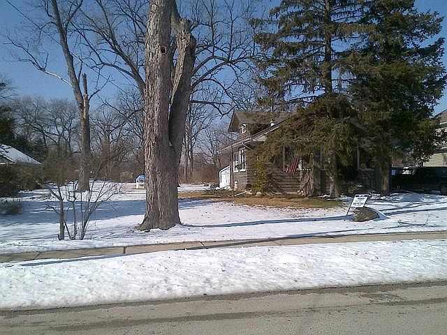 1st image of 940 N Highland Ave