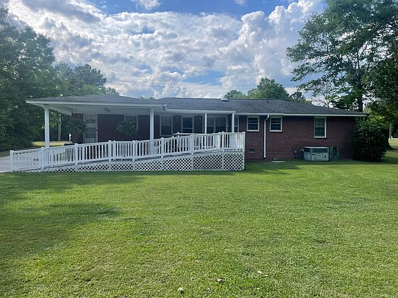 3rd image of 3661 Faust St