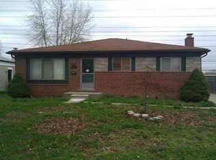 30602 Palomino Dr, Warren, MI 48093