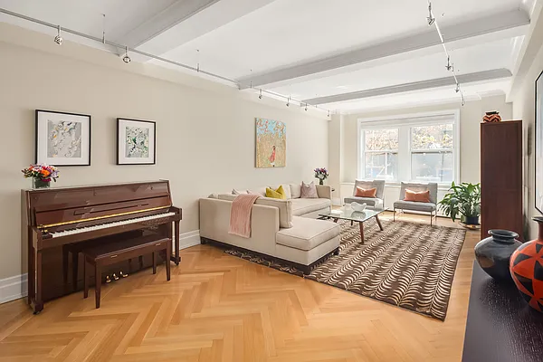 845 West End Avenue #2E in Upper West Side, Manhattan