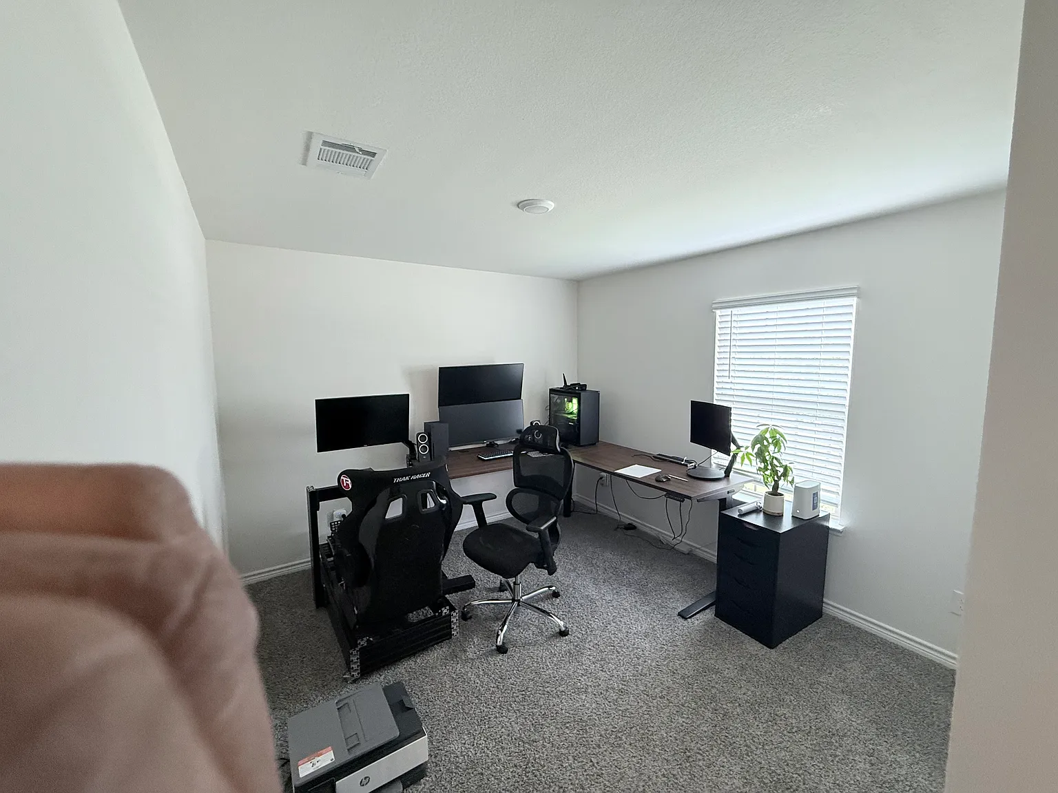 4 bed, 2014 sqft, $2,195 — Photo 3
