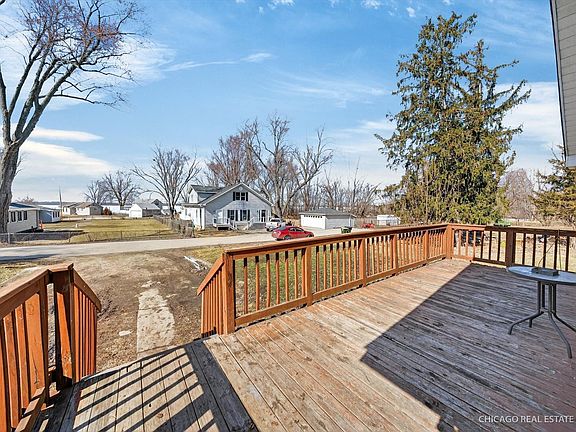 5th image of 39223 N Willow Ln