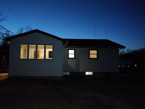 3rd image of 1011 Handy Ave #1