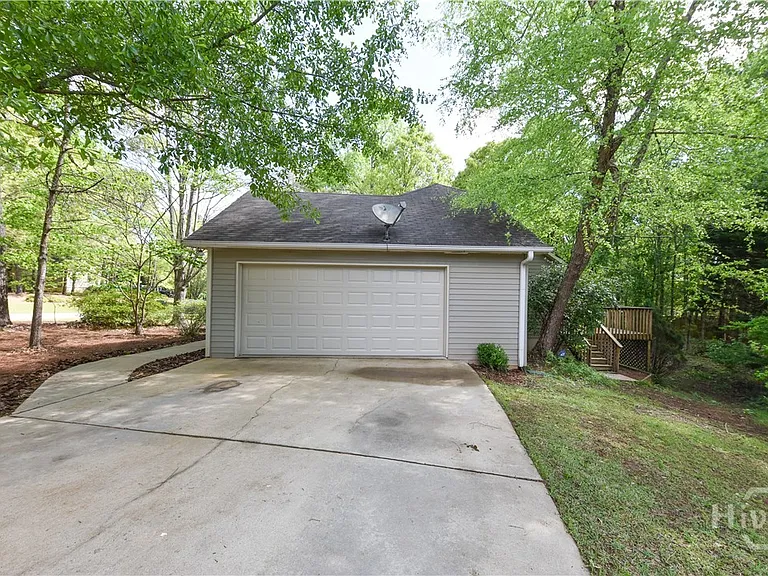 250 Brickleberry Rdg — Photo 42