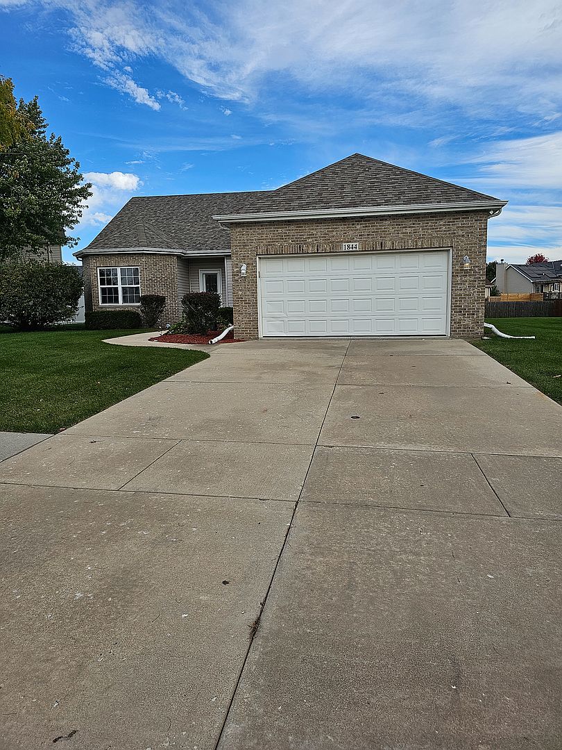 1844 Sunset Ln, Morris, IL 60450 MLS 11911528 Zillow