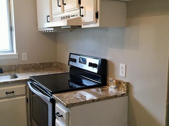 4th image of 3923 Quail Hollow Cir