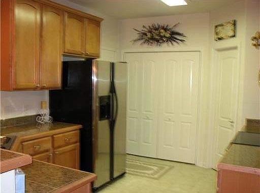 5th image of 224 Fountains Park Blvd