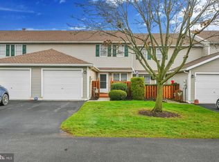 904 Stonegate Ct, York, PA 17408