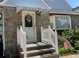 197 Montauk St, Valley Stream, NY 11580