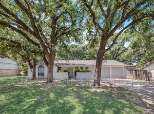 6500 Melinda Dr, Forest Hill, TX 76119
