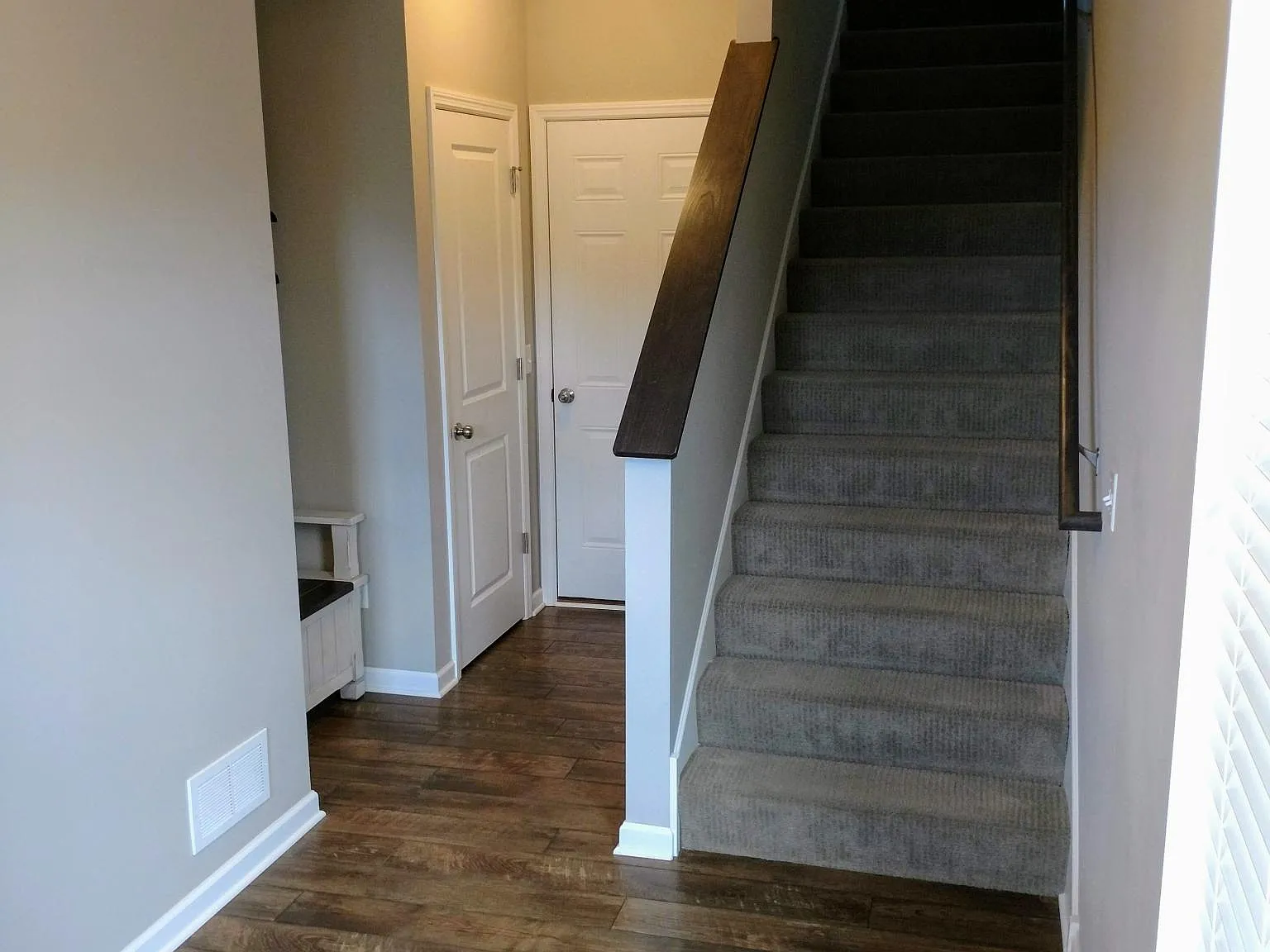 3 bed, 1900 sqft, $3,100 — Photo 4