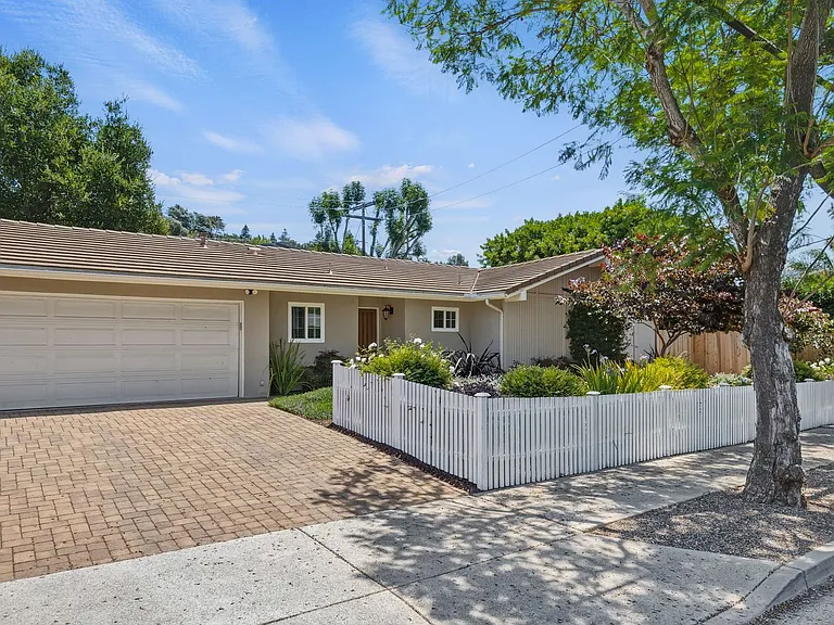 974 N San Marcos Rd — Photo 1