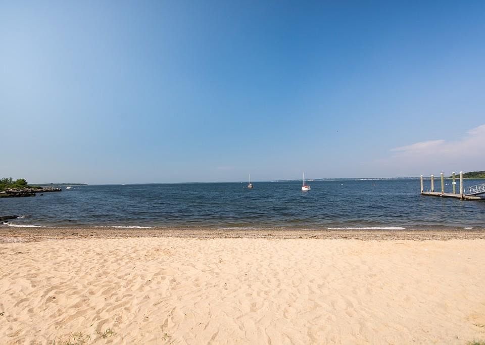 1st image of 73 Seabreeze Ln #73