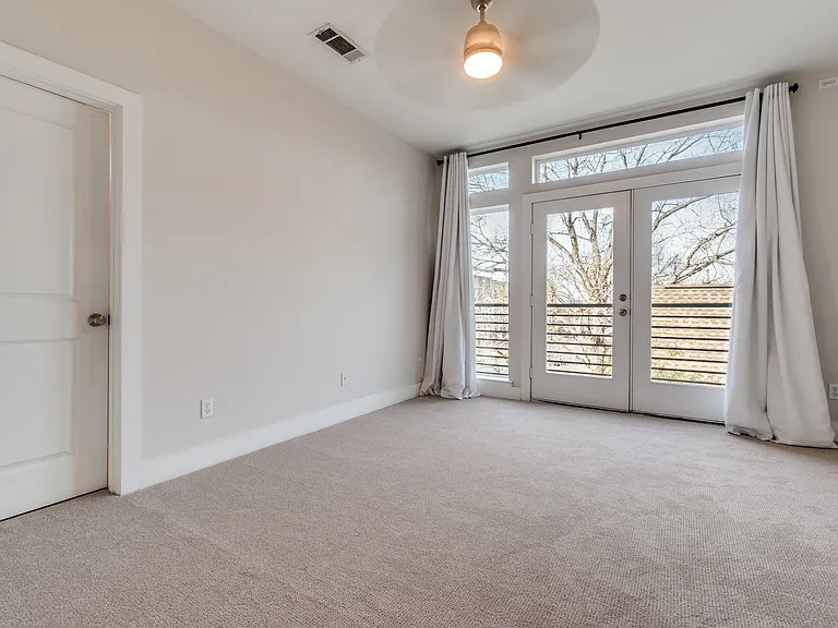 5711 Ross Ave #5 — Photo 13