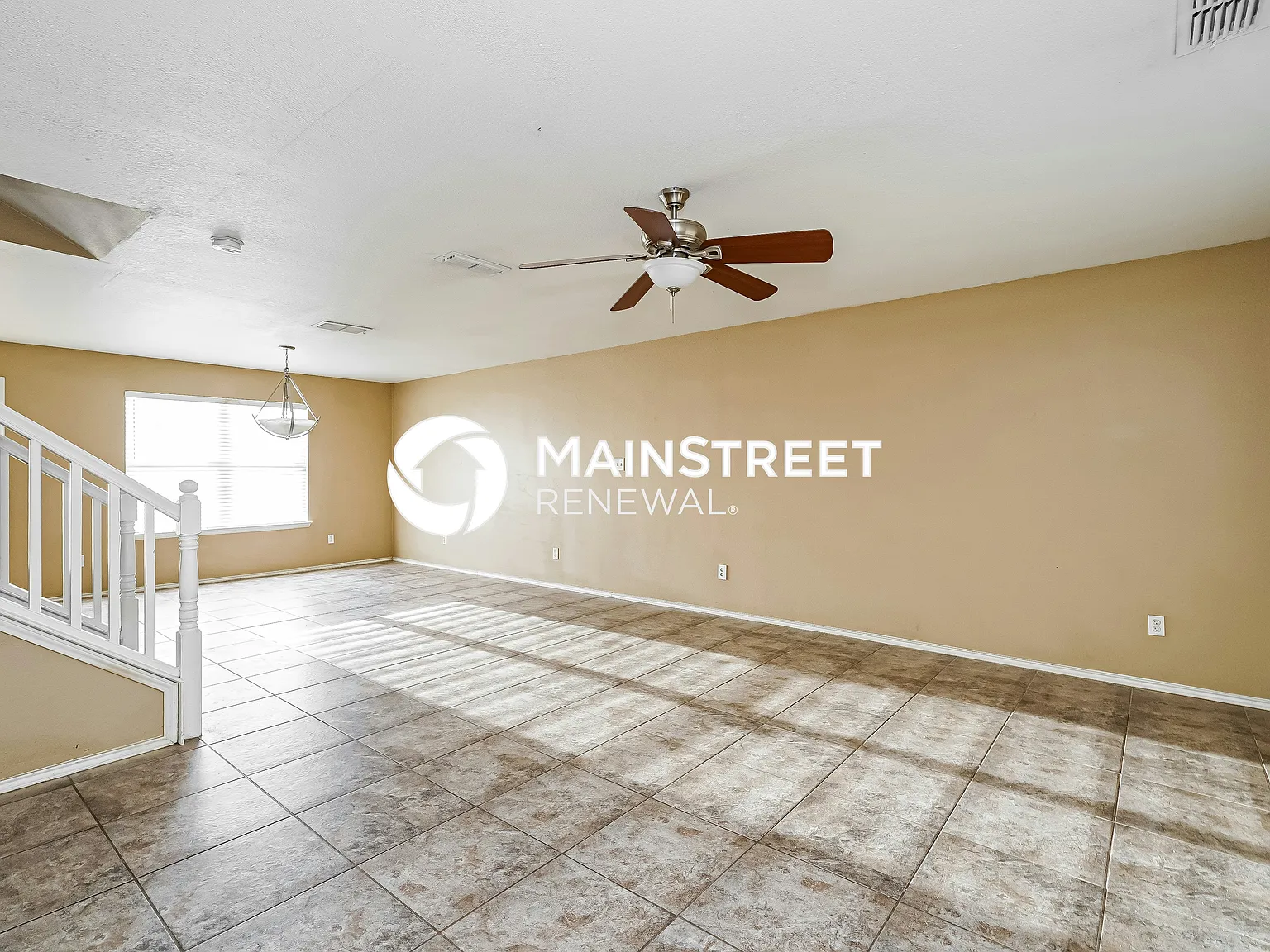 148 Centennial Pl — Photo 2