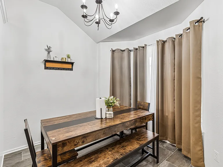 3616 Maggie Cir — Photo 18