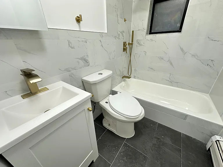 79-81 Bergen Ave #6 — Photo 6