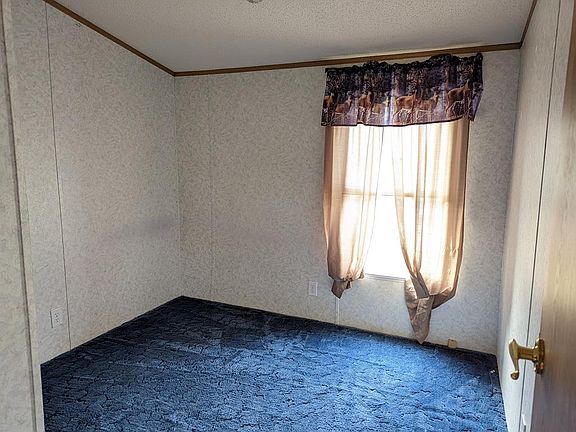 4th image of 103 Carr Ave