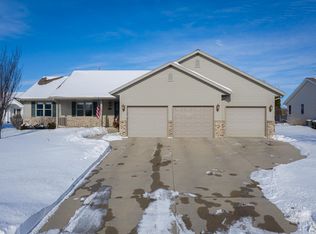 980 River Meadows Dr, Sheboygan Falls, WI 53085