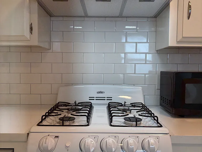 2037 N Brighton St — Photo 10