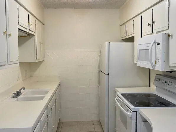 7770 Skolout St, San Antonio, TX 78227