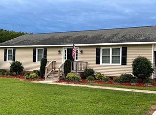 5835 State Highway 33 E, Grimesland, NC 27837