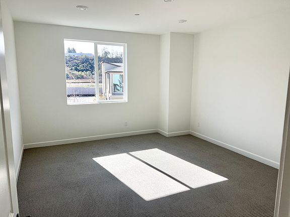 5th image of 14291 Bronzite Way