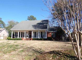 303 Monterey Dr, Clinton, MS 39056