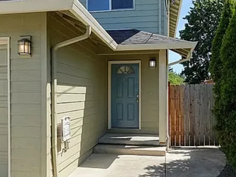 7710 SE Clackamas St — Photo 2
