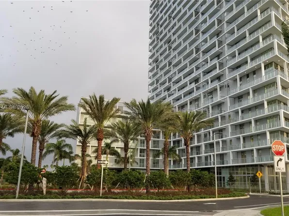 2000 Metropica Way APT 2406, Fort Lauderdale, FL 33323