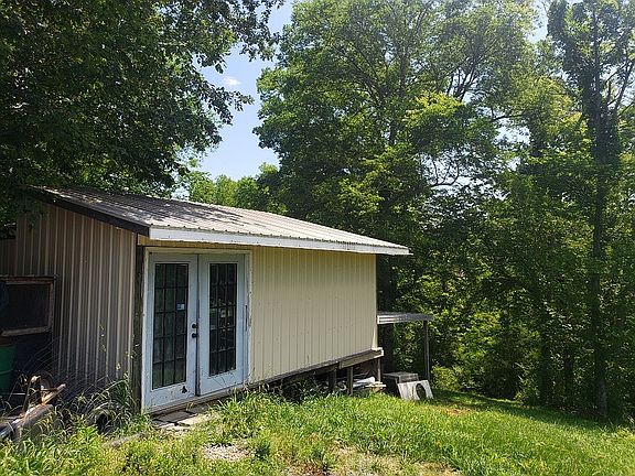 2nd image of 1340 Ivy Hall Dr