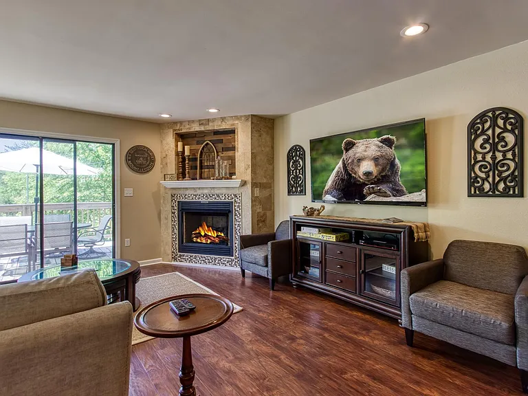 3708 Harris Mountain Way — Photo 3