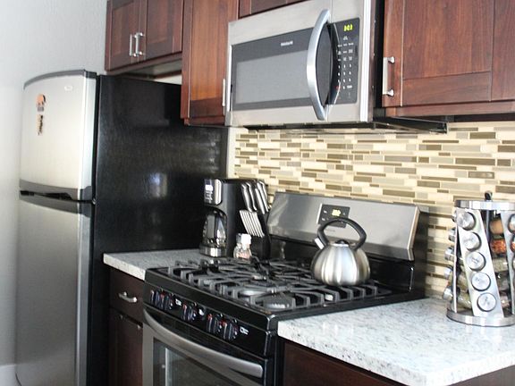 5th image of 12841 Northwoods Blvd
