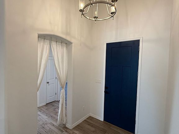 4th image of 3007 Don Buck Dr